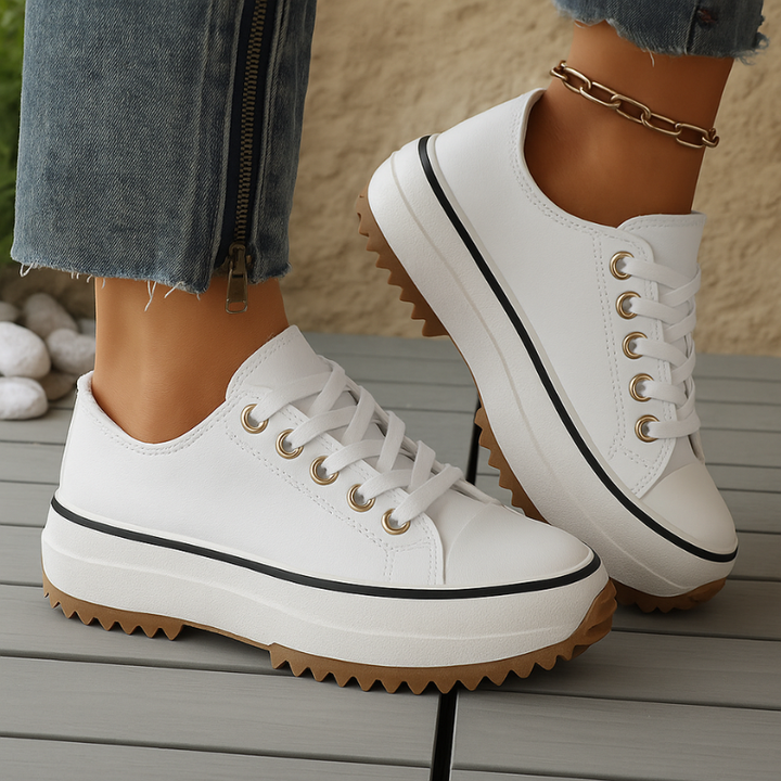 Jane Retro Sneakers