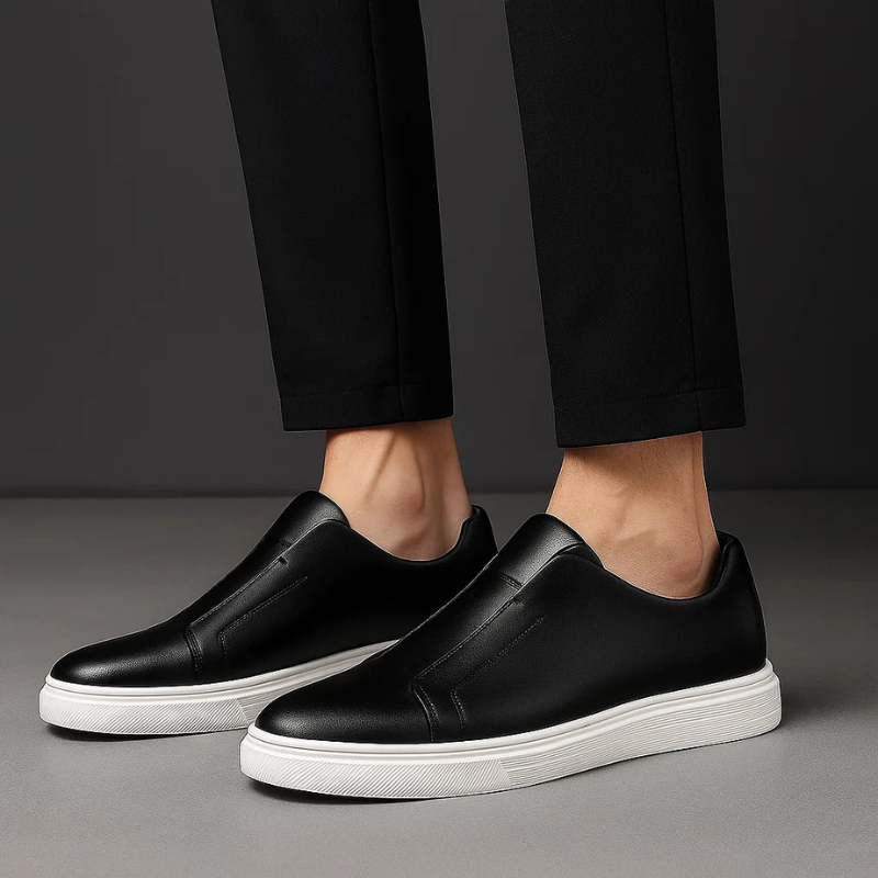 Nero Leather Sneakers