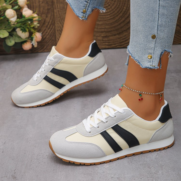 Skippa Retro Leather Sneakers