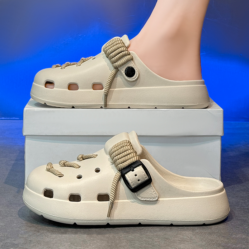 Pulse Laced Clogs - Female