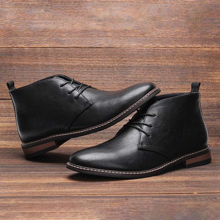 Cassidy Leather Chukka Boots