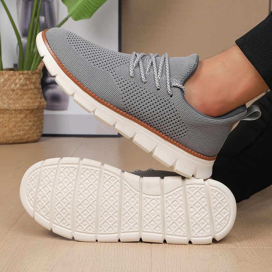 Nova Surge Mesh Sneakers