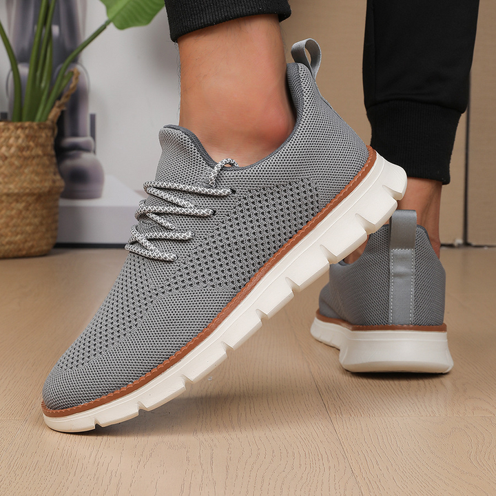 Nova Surge Mesh Sneakers