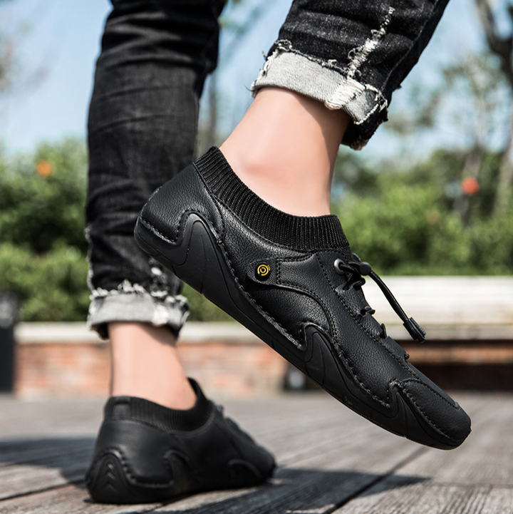 Vanguard Trail Sneakers