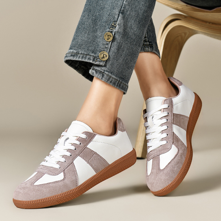 Altamira Retro Trainers
