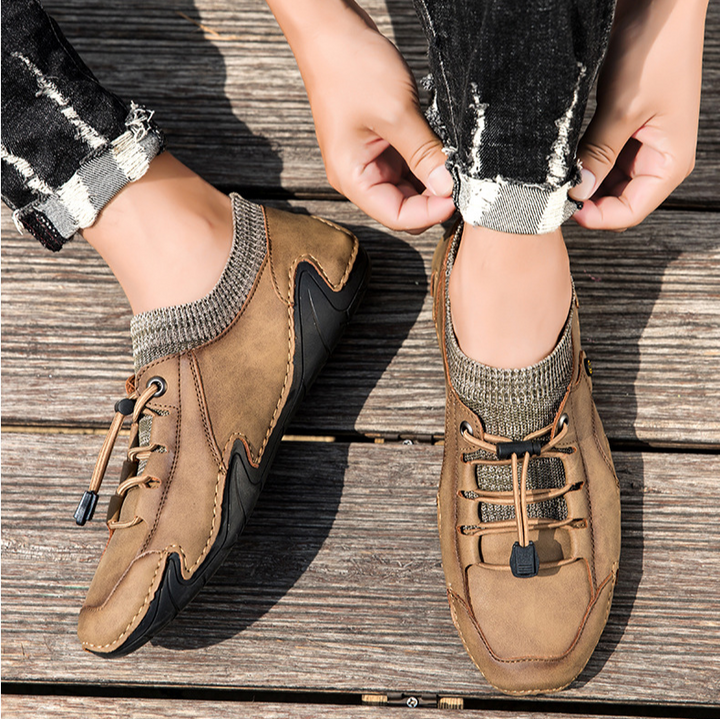 Vanguard Trail Sneakers