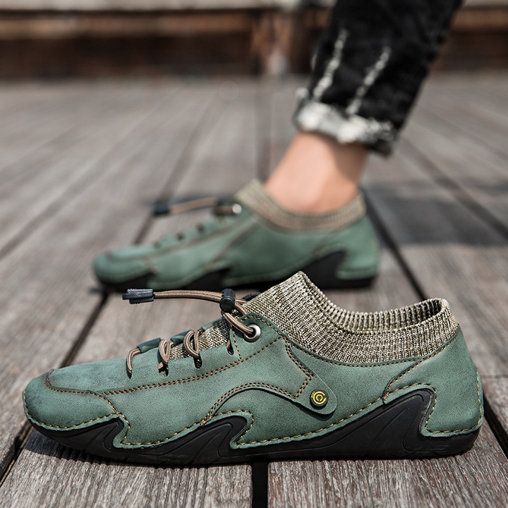 Vanguard Trail Sneakers