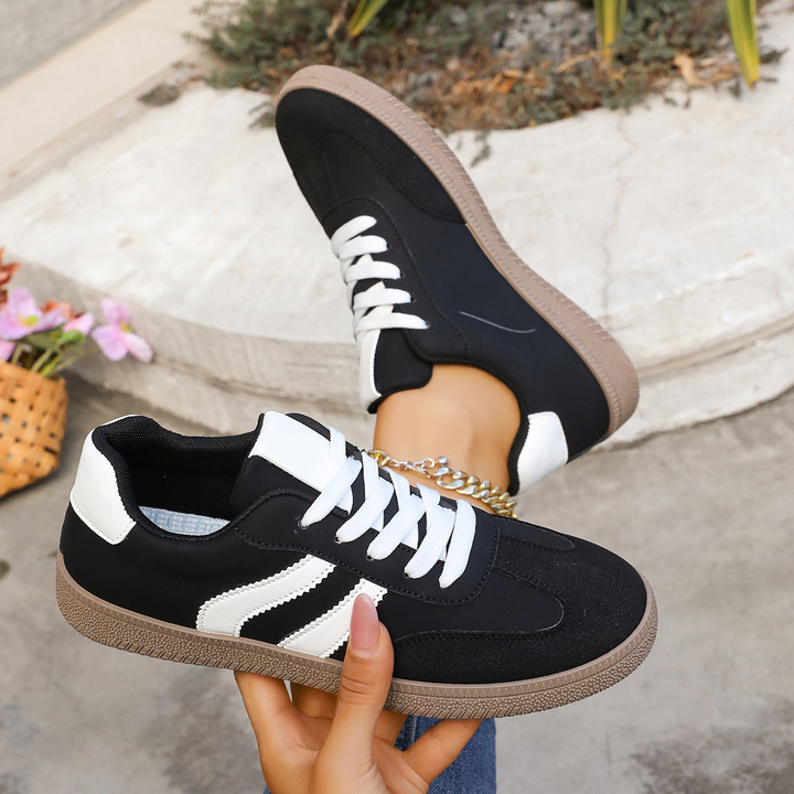 Cleo Retro Sneakers