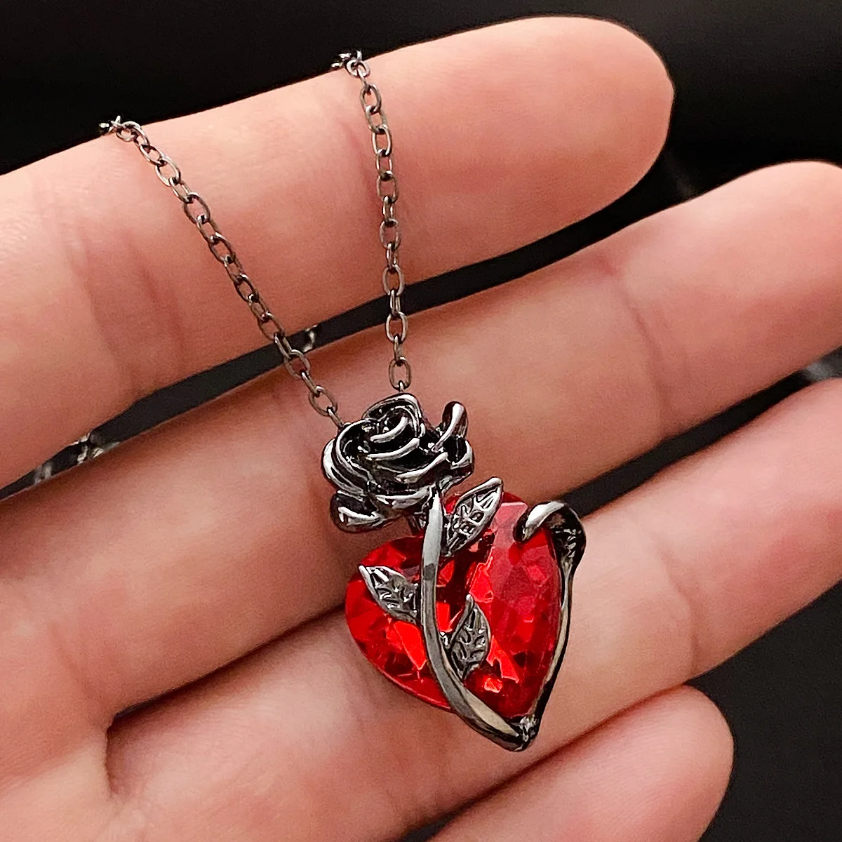 Scarlet Roseheart Necklace