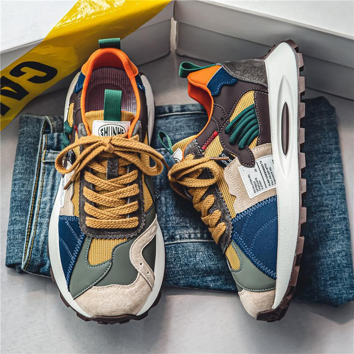 Nova Retro Sneakers