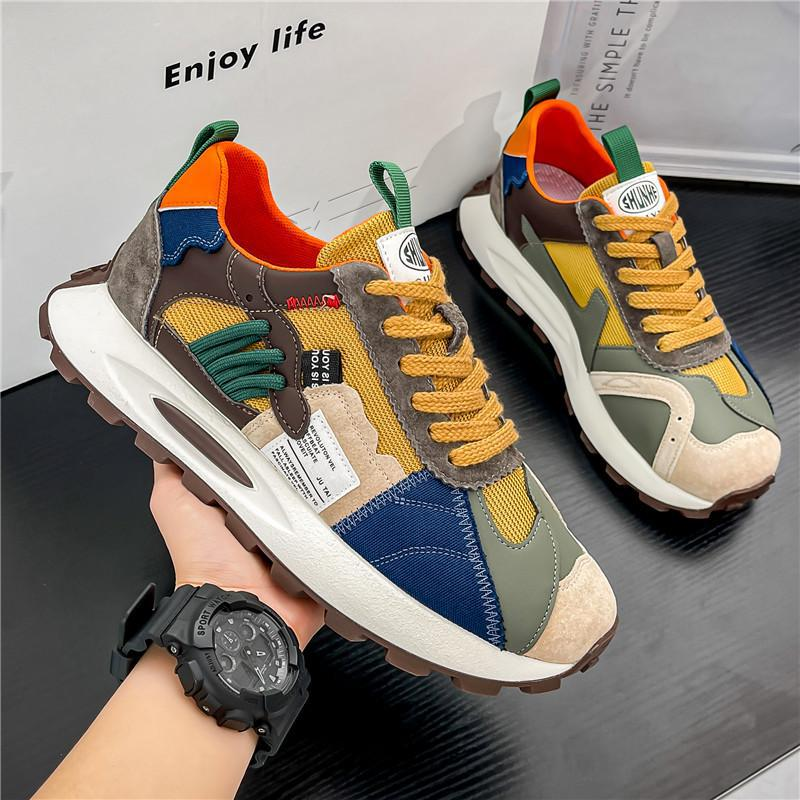 Nova Retro Sneakers