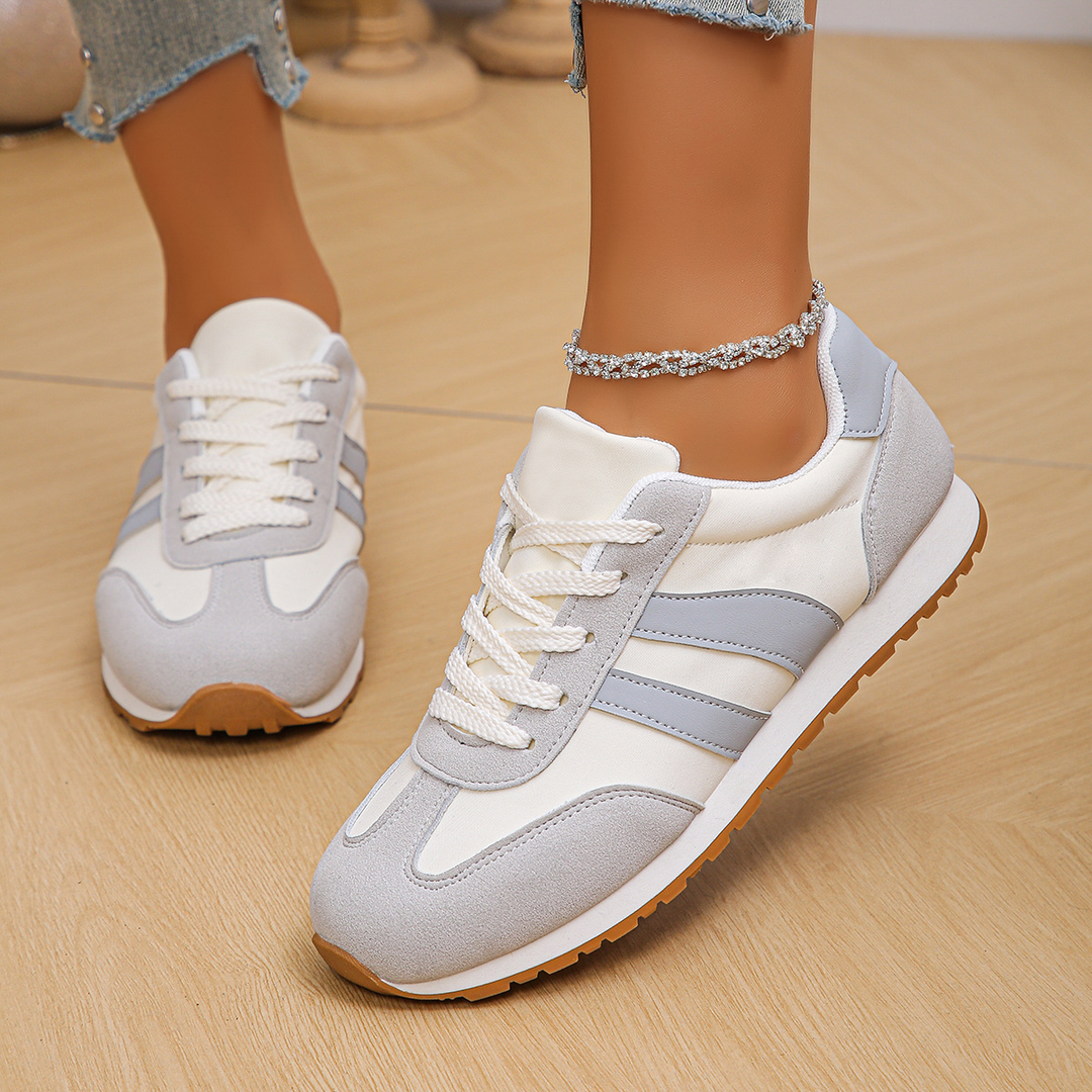 Skippa Retro Leather Sneakers
