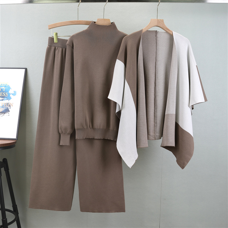 Nina Mayer Cashmere Set