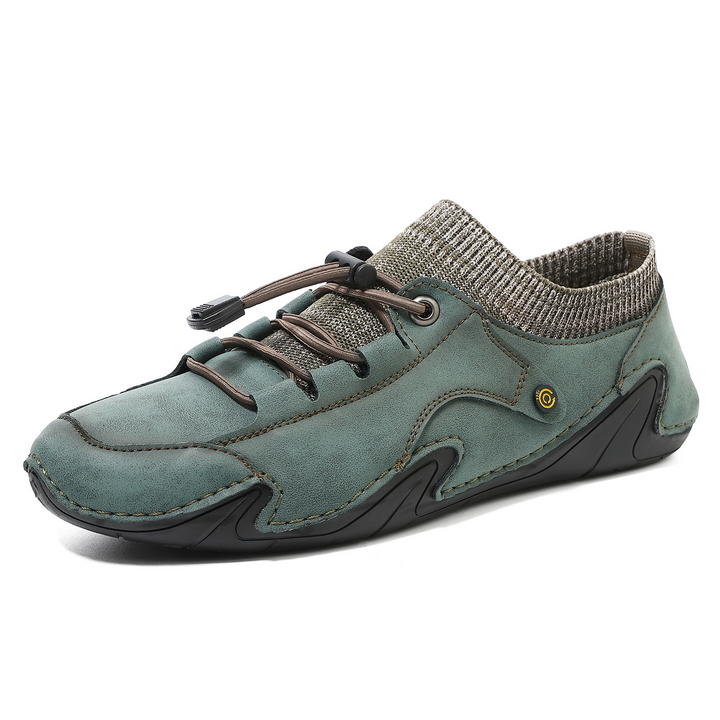 Vanguard Trail Sneakers