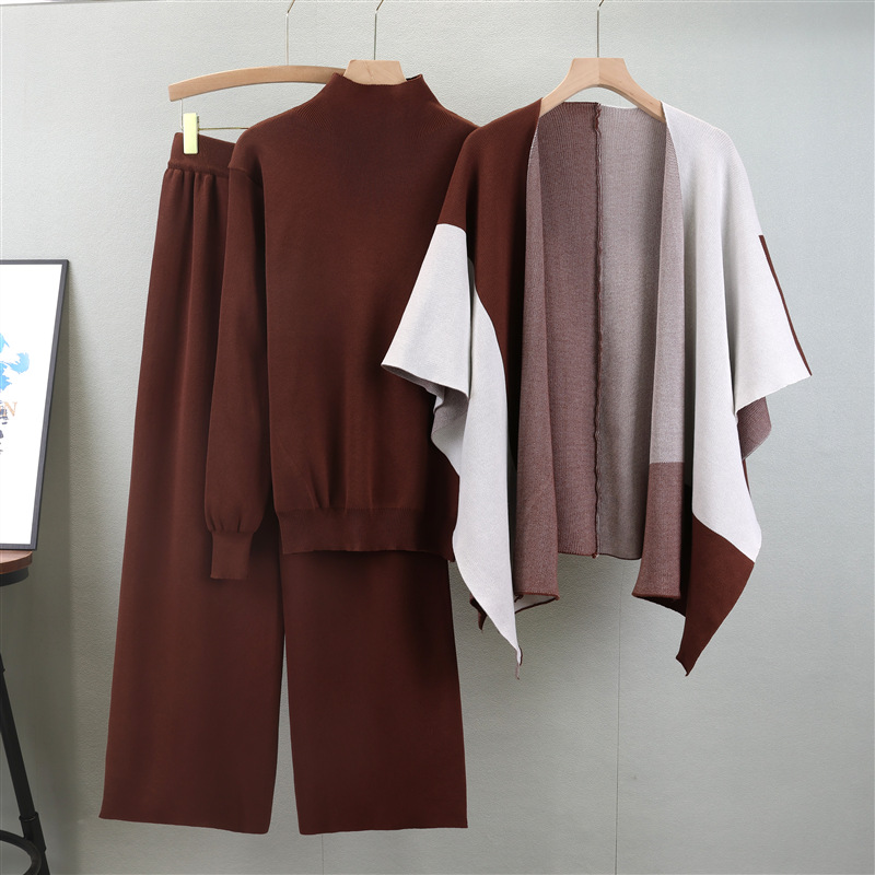 Nina Mayer Cashmere Set