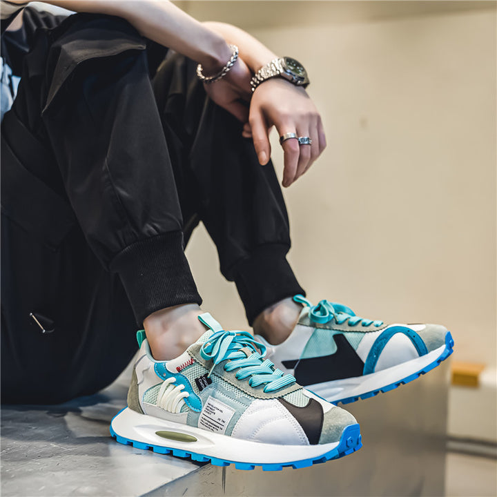 Nova Retro Sneakers