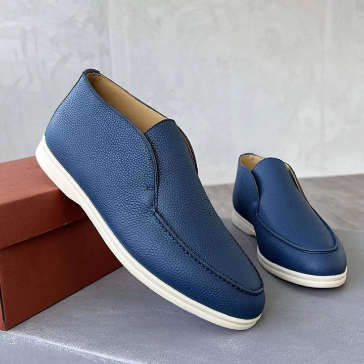 Svelte Leather Loafers